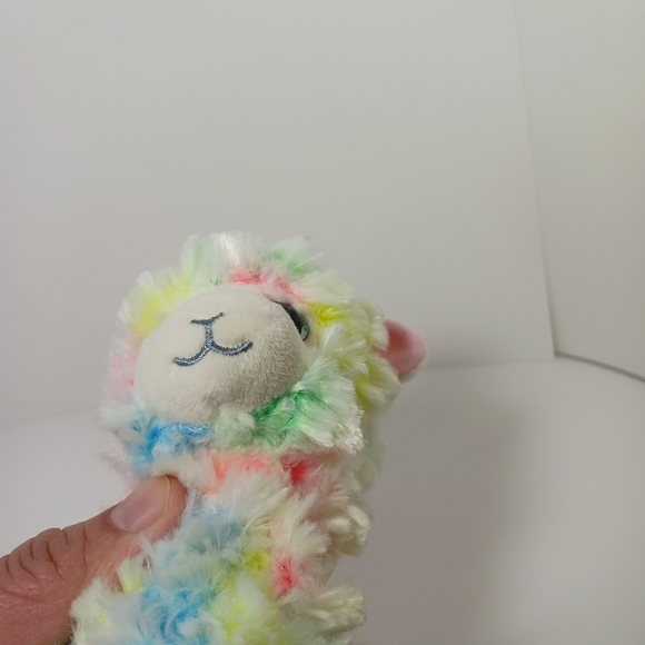 TY Beanie Babies Lola the Llama 8" Plush Rainbow Multicolored Stuffed Animal - Picture 10 of 10